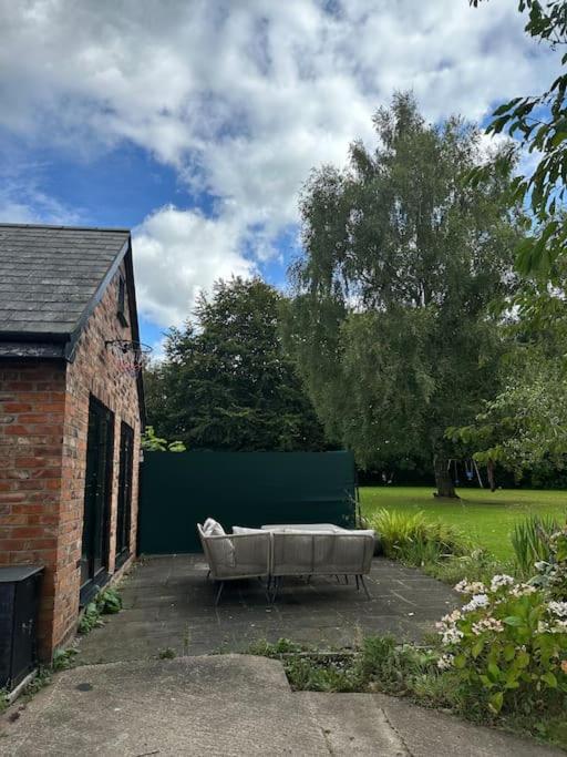 The Guesthouse At Old Vicarage Tarporley Extérieur photo
